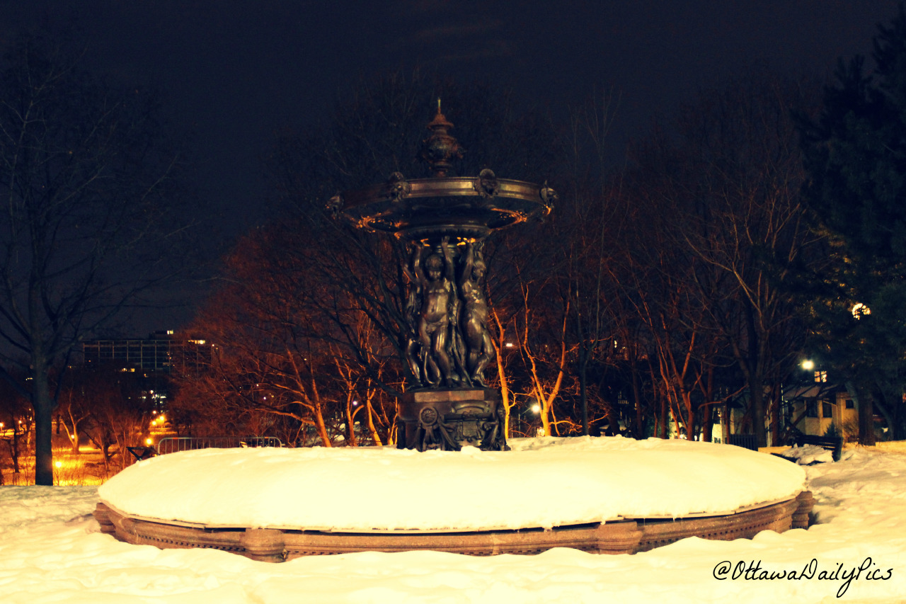 The fountain at Strathcona Park on Laurier in Sandy Hill - Follow on twitter @OttawaDailyPics