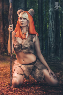 dirty-gamer-girls:  Ewok by truefdCheck out