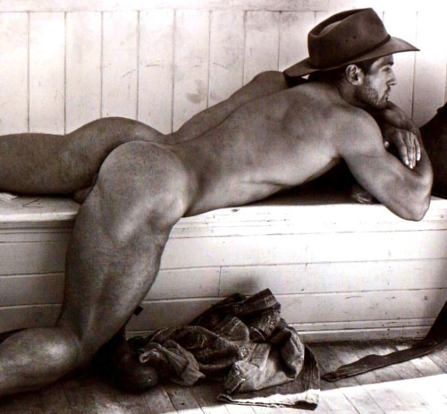 Sex bizarrecelebnudes:  Paul Freeman - Aussie pictures