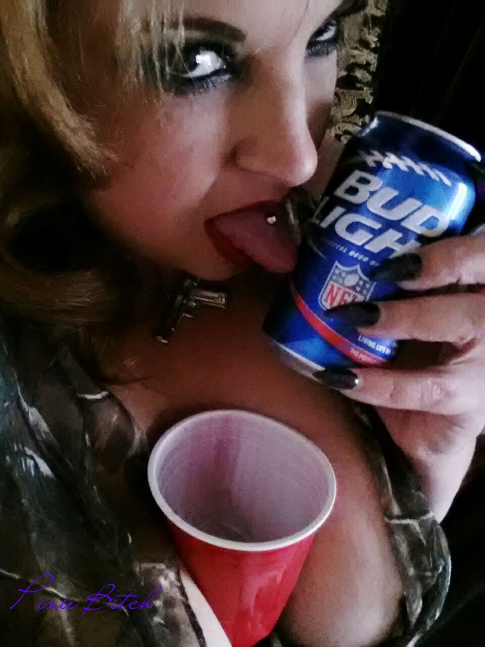 pixie-bitch75:  Thirsty Thursday… My Red Solo Cup needs filling up, who wants to