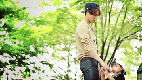98seungkwan: fy-exo: 150909 Ricky Kim’s Facebook Update: Kai and 태오…coming soon (1