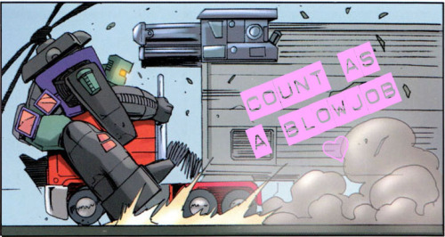 windwave:  fachudetachahor:  Transformers Ongoing #11  pffffffff Prime! 