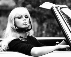 vintage-women-smokers:  Britt Ekland