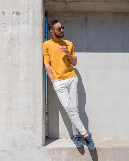 A few style points to consider when taking on a minimalist wardrobe: 1. While minimalists aren&rsquo