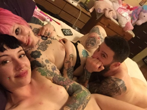 creepitreal666:  We cute