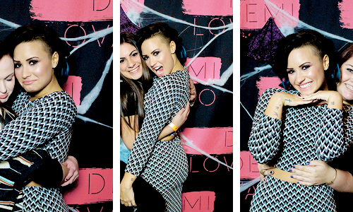 burrowjoe:  Demi Lovato at her meet and greet adult photos