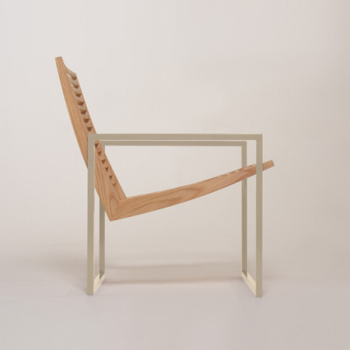 pickledesign:  mindher:  Furniture by KRESSE  The Slat Lounge, a sculpted slat seat with powder coated steel base. 