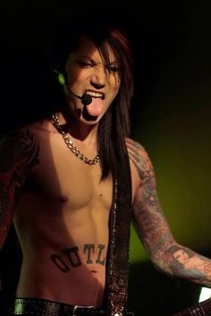 allthebandsimaginable:  Shirtless Ashley Purdy   (Do u ever cry because someone’s so beautiful)