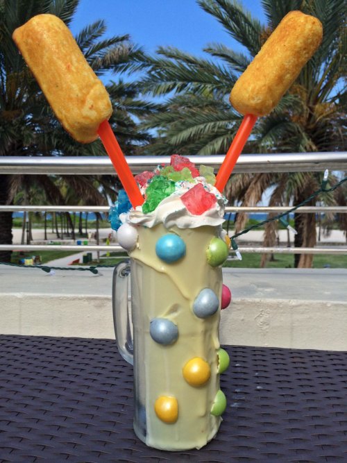 https://twitter.com/sugarfactory/status/742468250152411140 https://sugarfactory.com