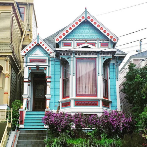 nprfreshair: San Francisco candy-colored houses via Patrix15