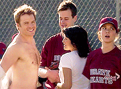 olivesnook:  Rob Kazinsky in Brothers and Sisters 5x13 