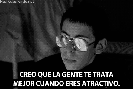 suicidal-teenagers-life:  Tienes mas personas a tu alrededor, tienes mas amigos,tienes