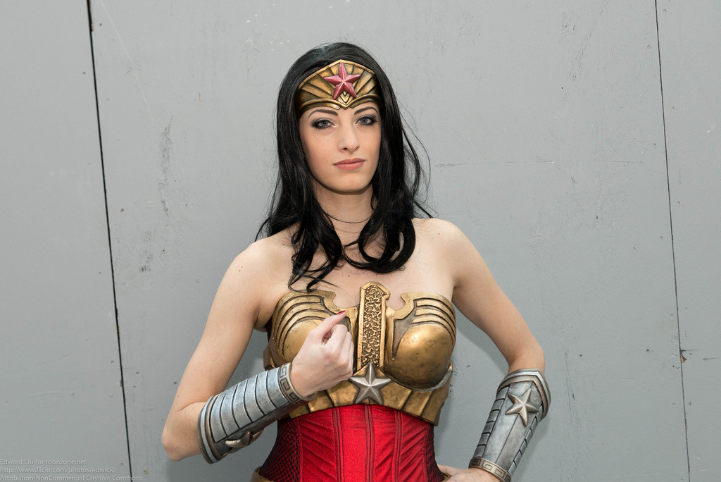 animegeeksplayland:  Wonder Woman by edwick http://flic.kr/p/h8wr1B She would only