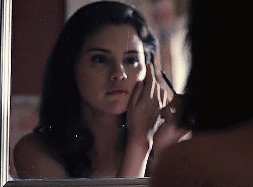 emziess:Selena Gomez as Mabel Mora Only Murders In the Building, Season 1, Episode