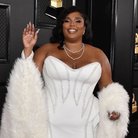 Porn photo coutureicons:lizzo wearing versace at the