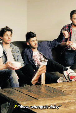 knouis:  liam falls and zayn  harry falls and zayn        