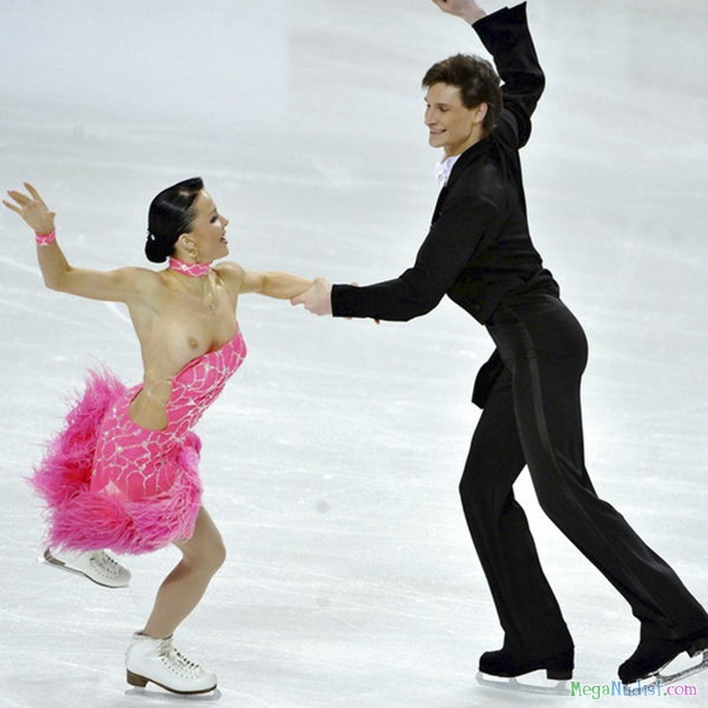 gymnastics2020:  Look, what’s THIS! How vulgar! This is “I desperately wanna