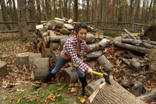 onedirtymotheragain: Daisy Haze - Lumberjill Any feminist seeing her: “You are a part of the Rebel A