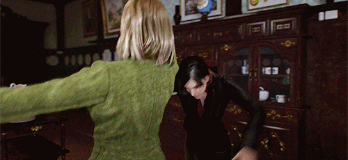 hellocatemonster:  spinesaw: why is ada wong fighting hilary clinton  idk but it