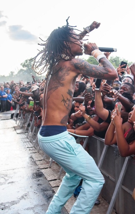 lamarworld1: Swae Lee booty &amp; bulge