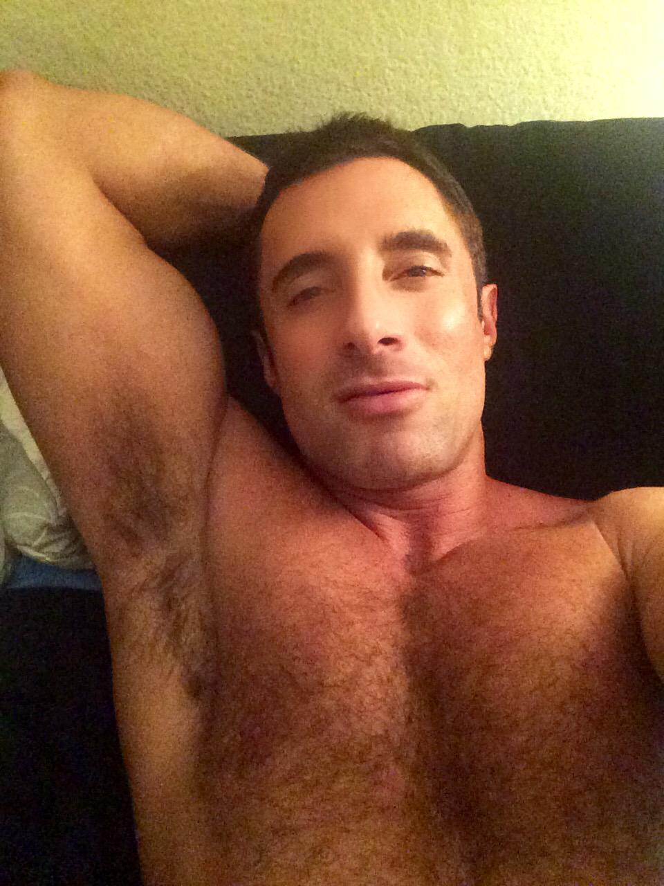 colungafrank:  NICK CAPRA Januar 2015 twitter pics