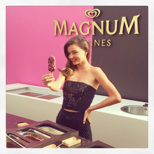 beautiful-miranda: Dipping fun with Magnum Ice Cream at the launch of #MagnumPink & #MagnumBlac