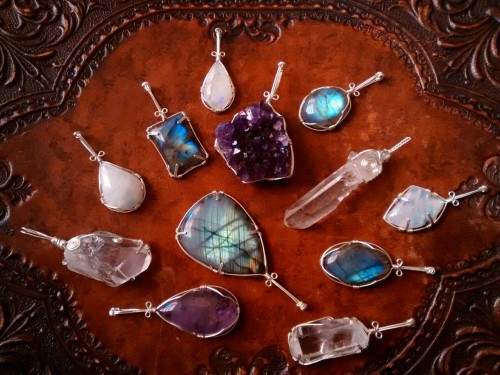 90377: i still have to wire wrap a few gems for my next shop update but i want to show these beautie