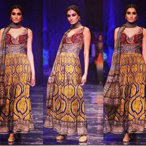 ON SALE NOW!!! #INDIAN #SAREE #DESI CLOTHING #LEHENGA #INDIAN BRIDAL #Salwar Kameez #Anarkali #Runwa