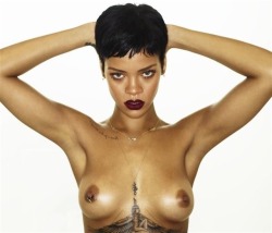 theinfertiledude:  Rihanna leaked nudes