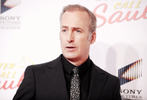 liz-comstocks:Bob Odenkirk attends the premiere of “Better Call Saul”.