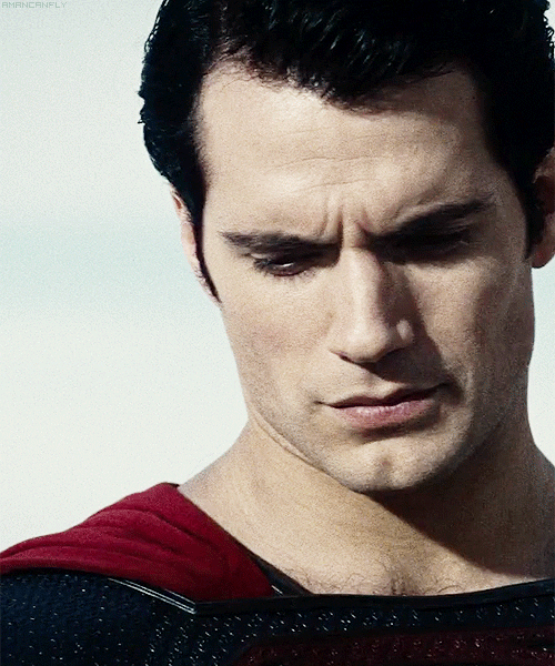 People On Tumblr: Bearded Men Are Not AtractiveHenry Cavill: Hold My Beer