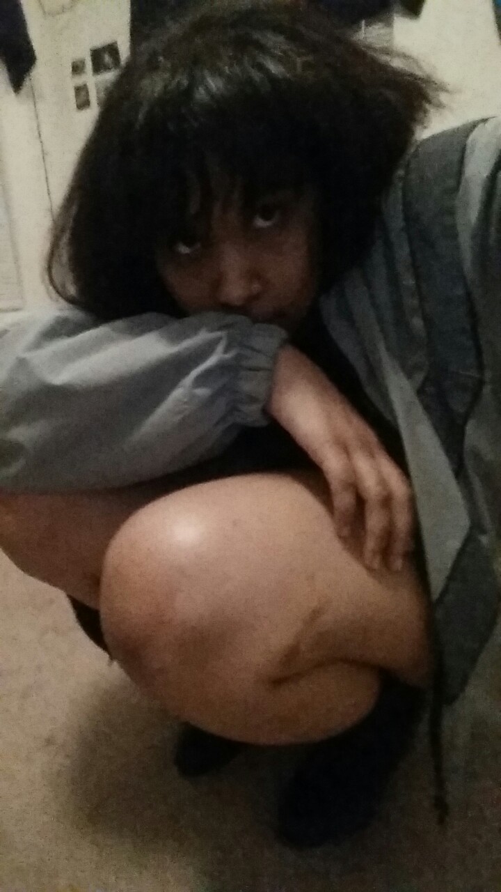 oddballdaughter:Someone invite me 2 a party I like fun and sitting alone. 
