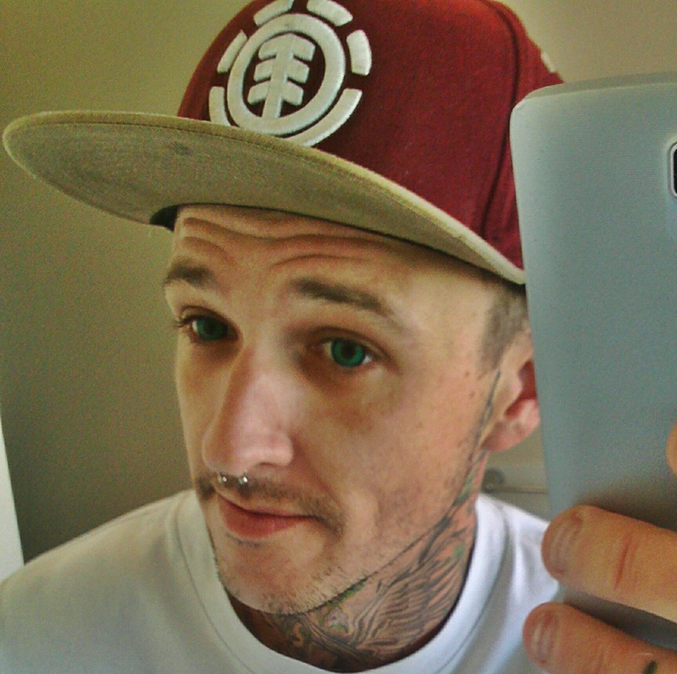 straightwhitethugs:  Follow us for the FunStraight Amateur Men- https://amateurstraightmen.tumblr.com/Straight