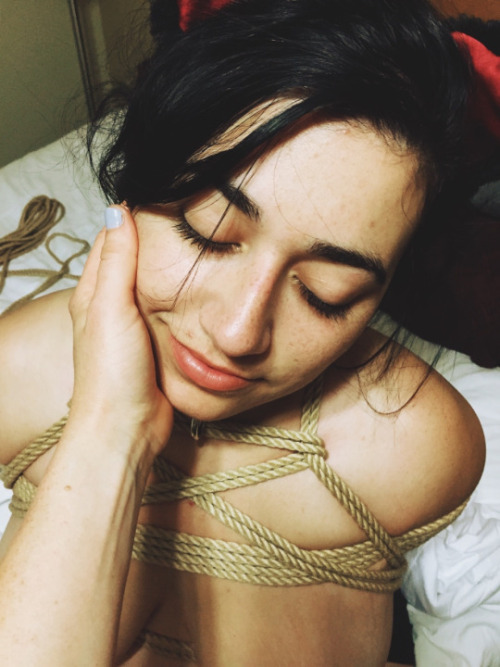 bondagefeed: enjoying herself