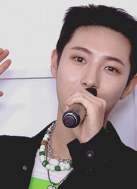 220401 Music Bank Interview ✦ Renjun 
