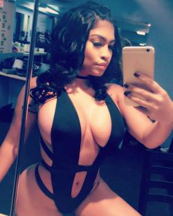 stripper-locker-room:  ctorii