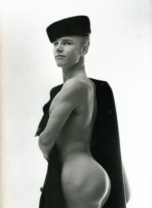 do-not-open-til-christmas:  retrofap:Dobie Garrabrandt by Robert Galster1960s  I am to be infiltrating your decadent bourgeois culture.