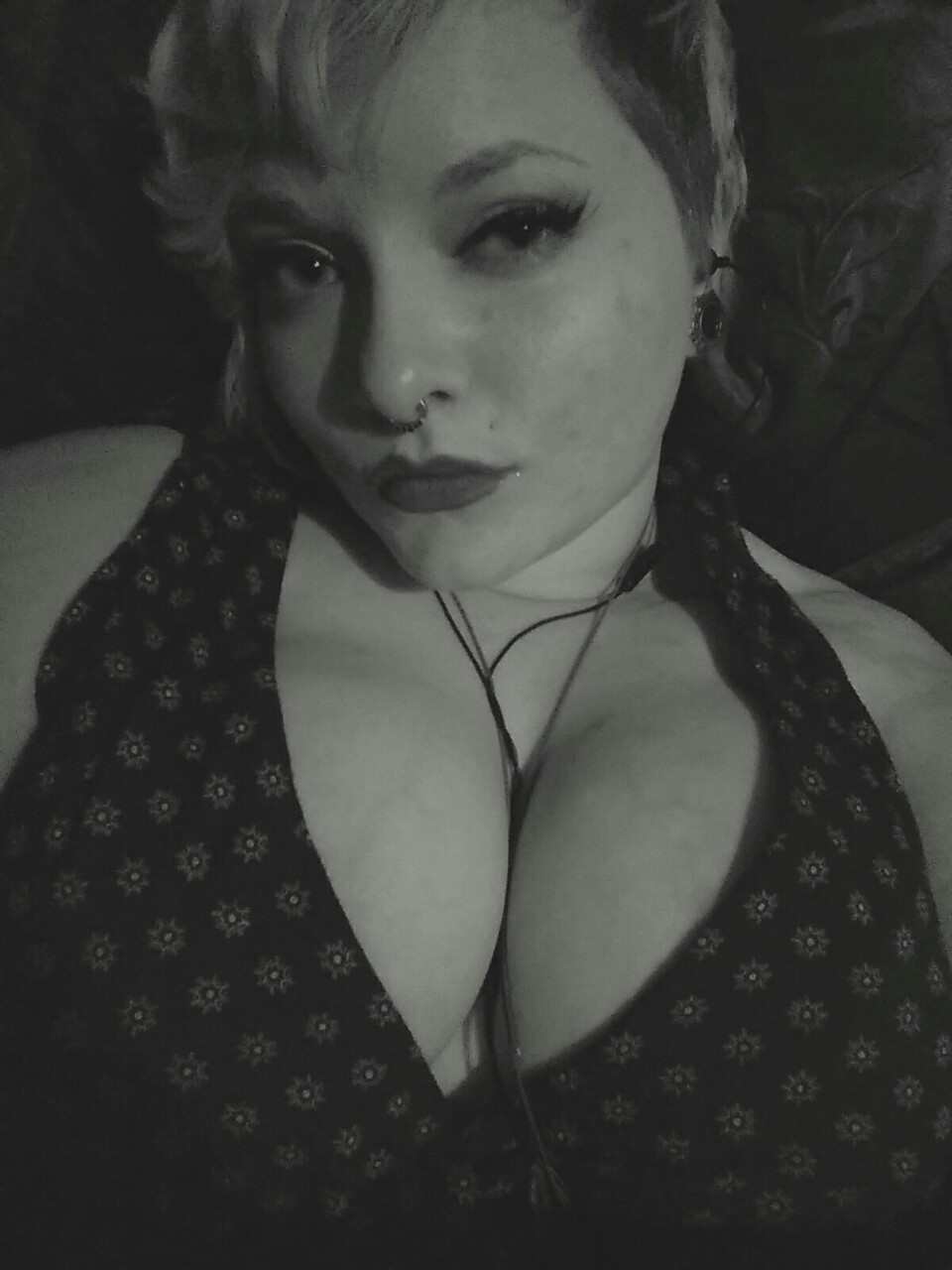 rollsofdestiny:  Listening to haunting voices, fading into the world. 🎼