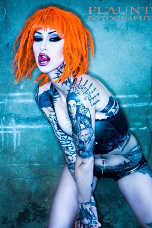 altmodelgirlcrush:  Shelly d’Inferno