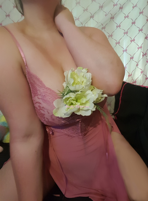 bratty-lilprincess:  bratty-lilprincess:  I just wanted to take pictures with flowers for the aesthetic   Do not remove my caption Do not like or reblog if you’re a minor or support minors in kink  Damn I’m cute 😙