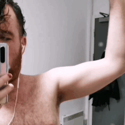 woodlandqueer:💪 😱