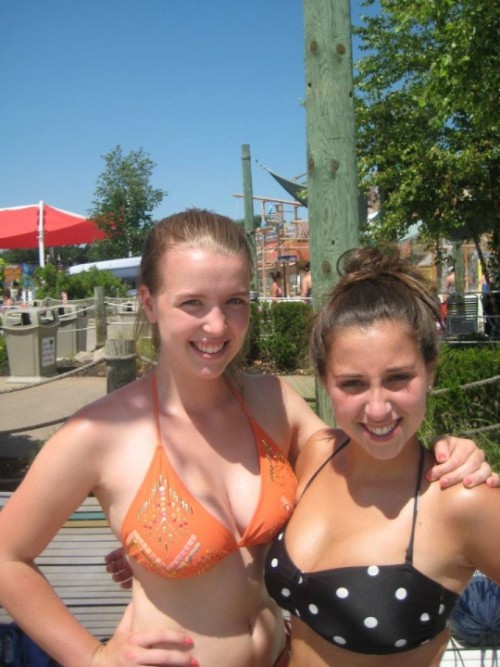 bestnaturalboobies: Big teenage boobies