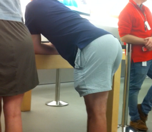 abrocuriousblog:  Such a tease…  😍  Follow BroCurious!