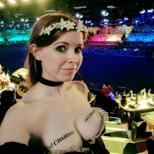 taylissforge:  Medieval Times for the first time!  #mtfan #medievaltimes #costume #tattoos #choker (at Medieval Times Dinner & Tournament - Buena Park)