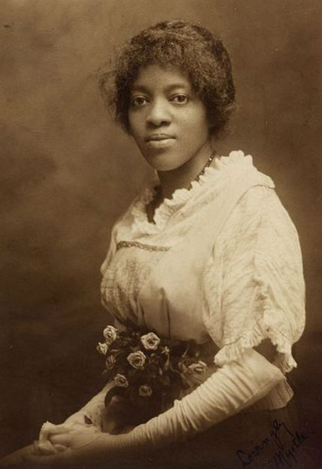 lissanaria: ithelpstodream: Photos of women of color from the Victorian era are hard to come by. Gosh, I love this. 