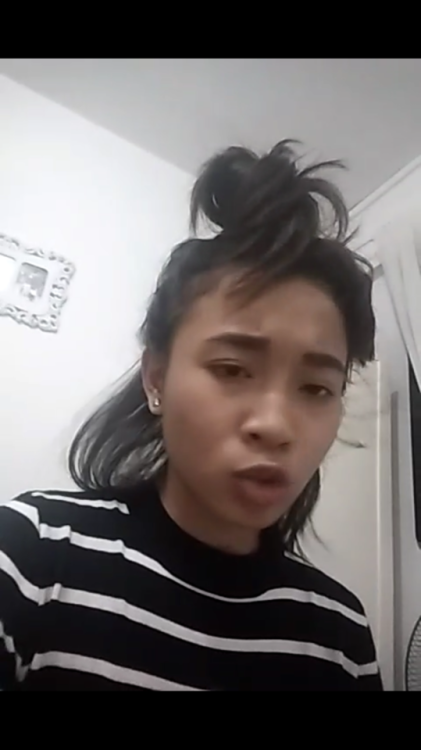 push3daway: 100 reblogs & i’ll leaked her nudes out