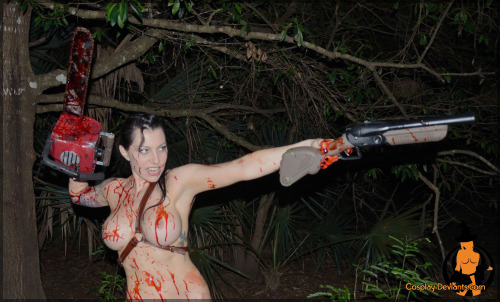 cosplaydeviants:  Happy Halloween from all of us here at CosplayDeviants.com 