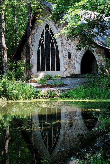 Chapel in the woods, Callaway Gardens in Georgia, USA (by tammyjq41).