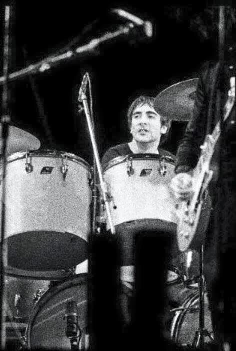 the-who-diehard-fans: Keith Moon joins Led Zeppelin on stage ~ June 23rd, 1977