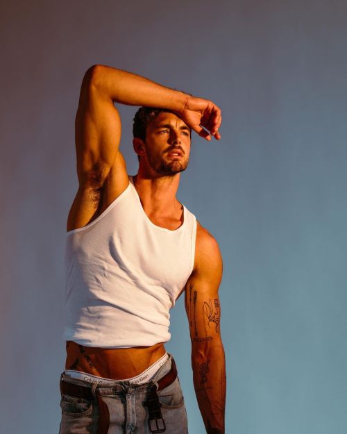pleasingmen:Christian Hogue@christianhogue By porn pictures
